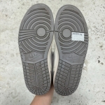 1026JD31 - JORDAN 1 LOW OG ATMOSPHERE GREY - 41