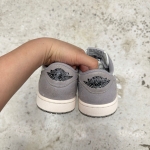 1026JD31 - JORDAN 1 LOW OG ATMOSPHERE GREY - 41