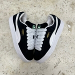 1026CS156 - PUMA SUEDE XL BLACK WHITE FB - 42