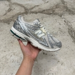 1026CS158 - NEW BALANCE 1906 SILVER METALLIC SEA SALT - 44