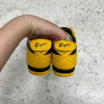 1026CS163 - ONITSUKA TIGER MEXICO 66 SD YELLOW BLACK - 39