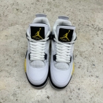 1026JD33 - JORDAN 4 RARE AIR TOUR YELLOW DS FB - 41
