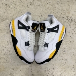 1026JD33 - JORDAN 4 RARE AIR TOUR YELLOW DS FB - 41
