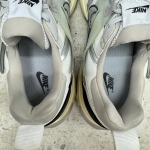 1026CS167 - NIKE V2K METALLIC SILVER LN - 44.5
