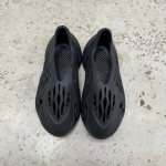 1026CS170 - YEEZY FOAM ONYX FB - 43