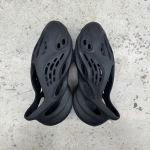 1026CS170 - YEEZY FOAM ONYX FB - 43