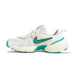 V2K WHITE MINT FD0736-105