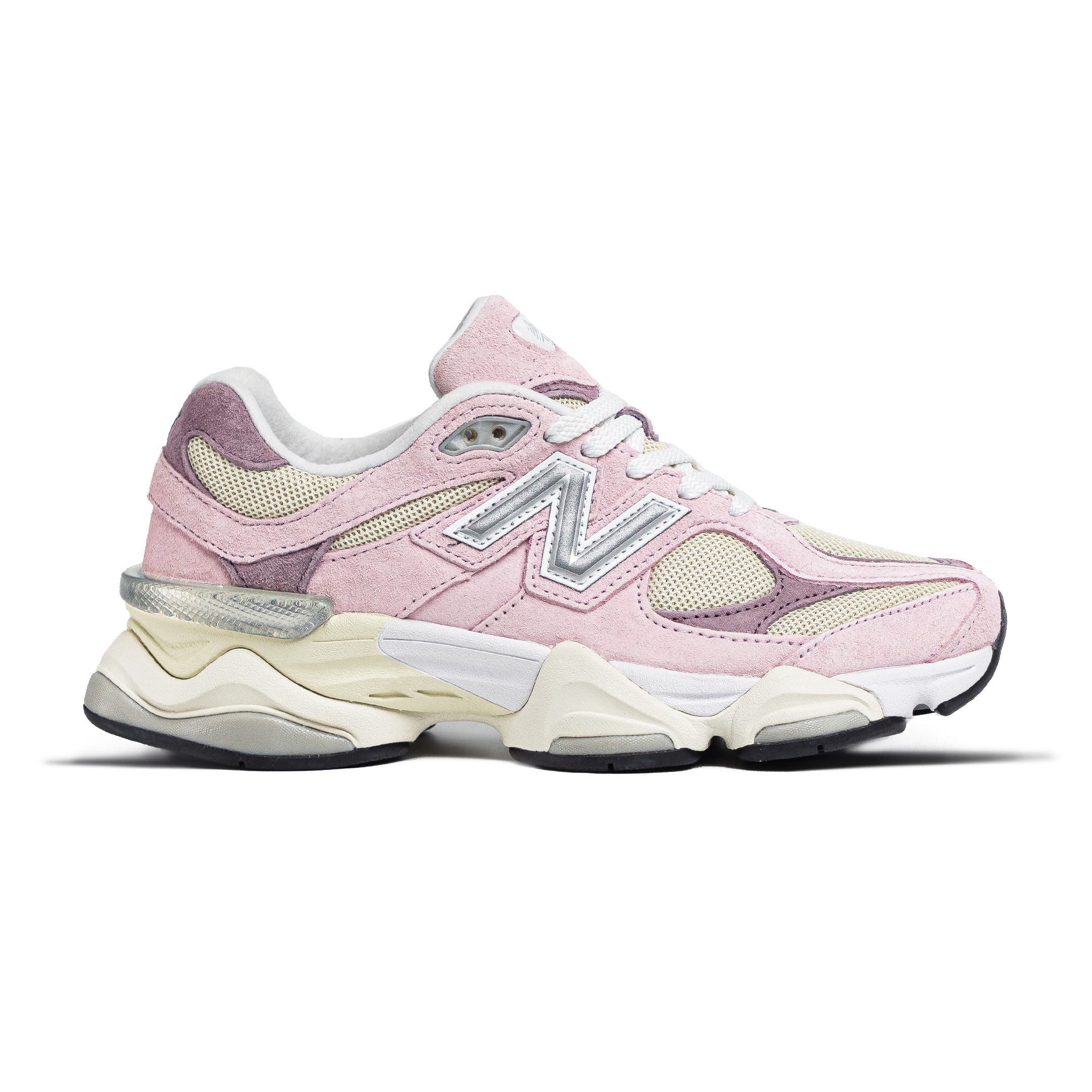 New balance ☆ U9060LBC ‘Crystal Pink’ New Balance 9060 Surfaces in 