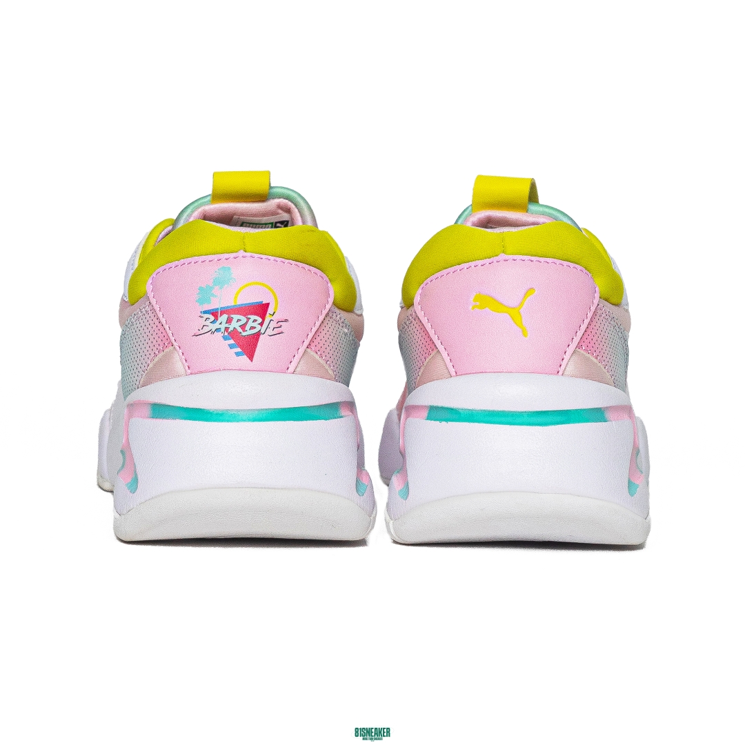 Puma x Barbie Pink 370721 01