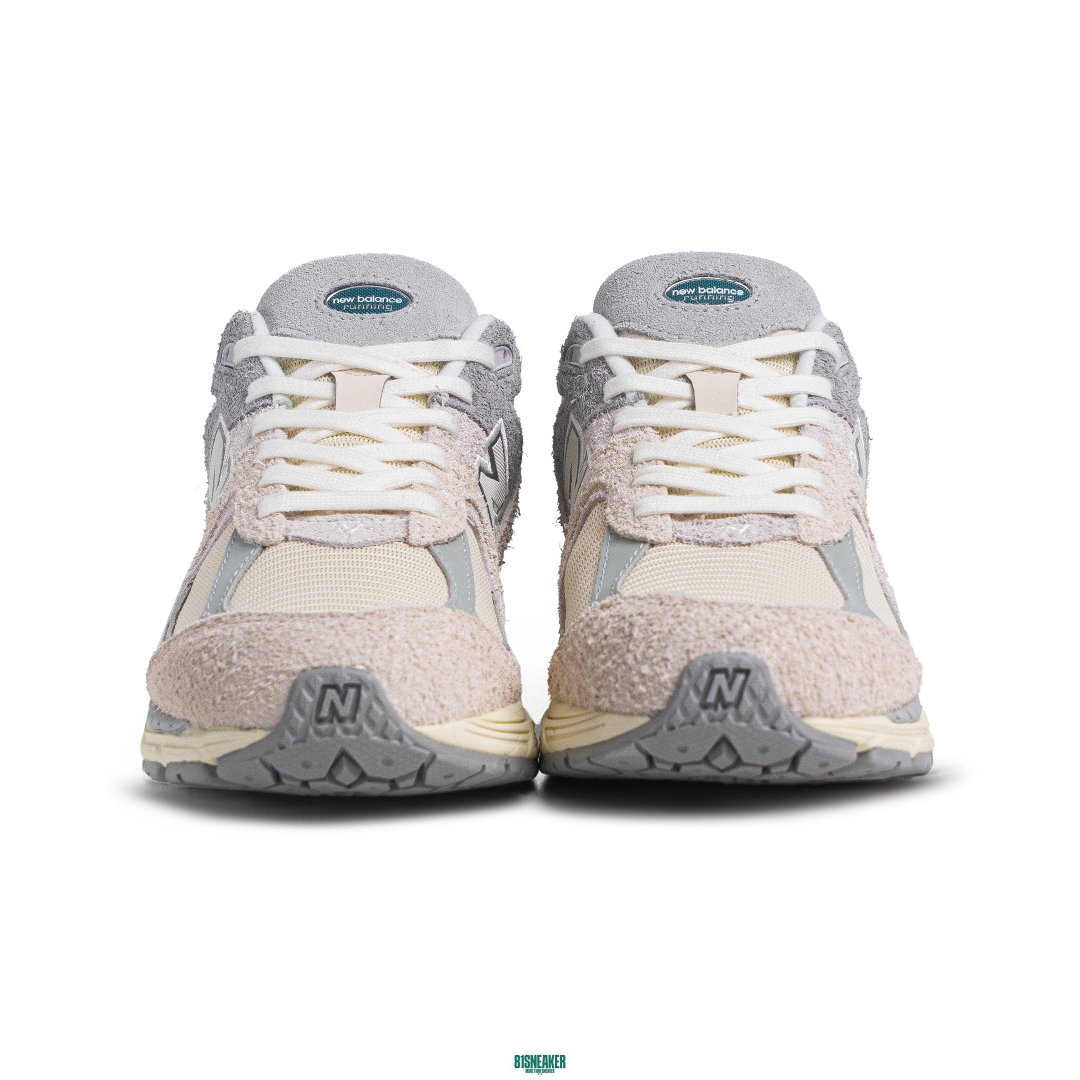 New Balance 2002R Linen M2002REK