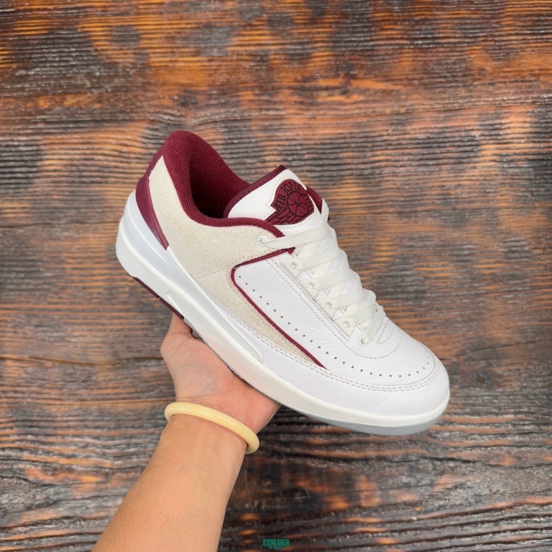 JD3138 - JORDAN 2 CHERRYWOOD FB - 40.5