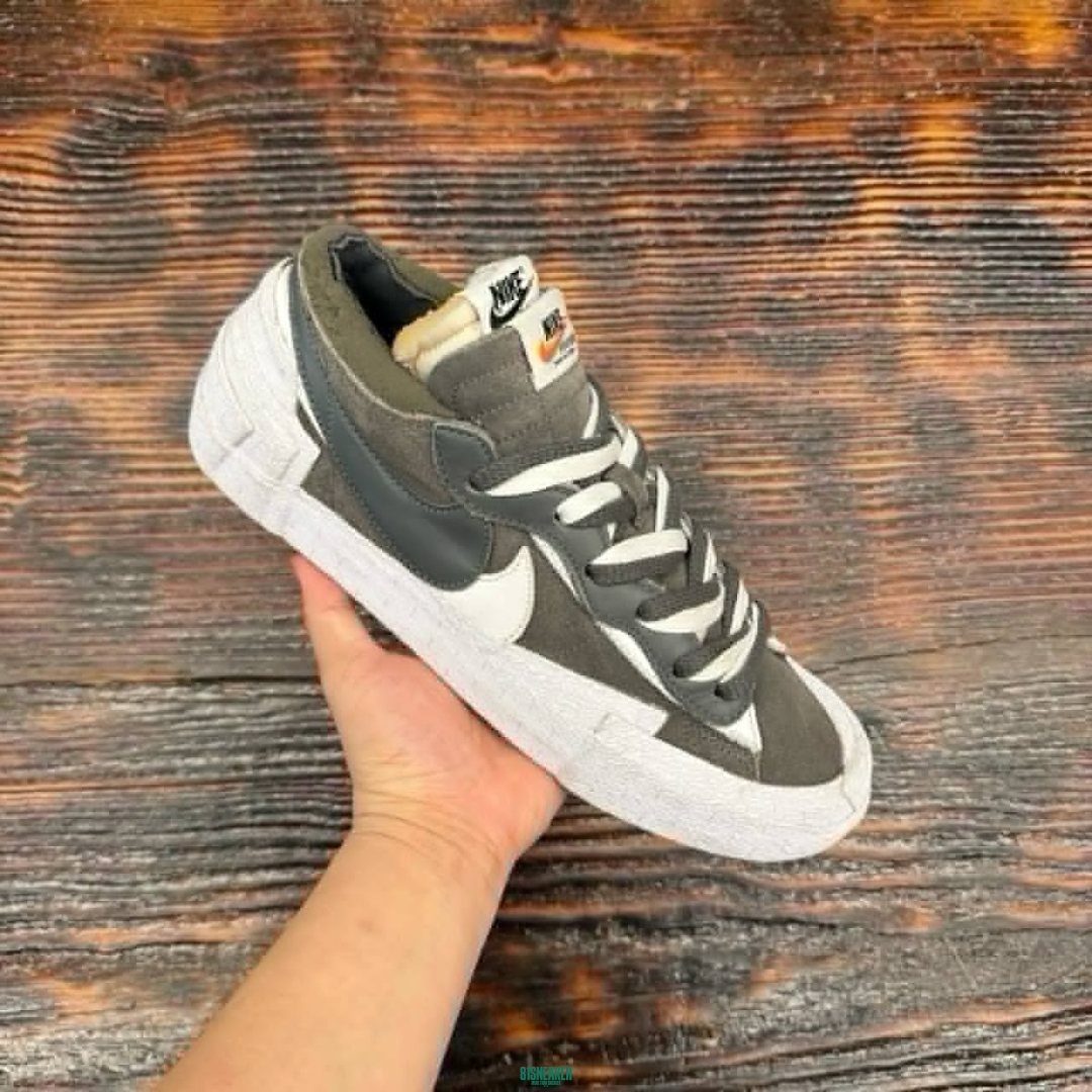 cs1703 - Blazer Low Sacai Grey FB - 42