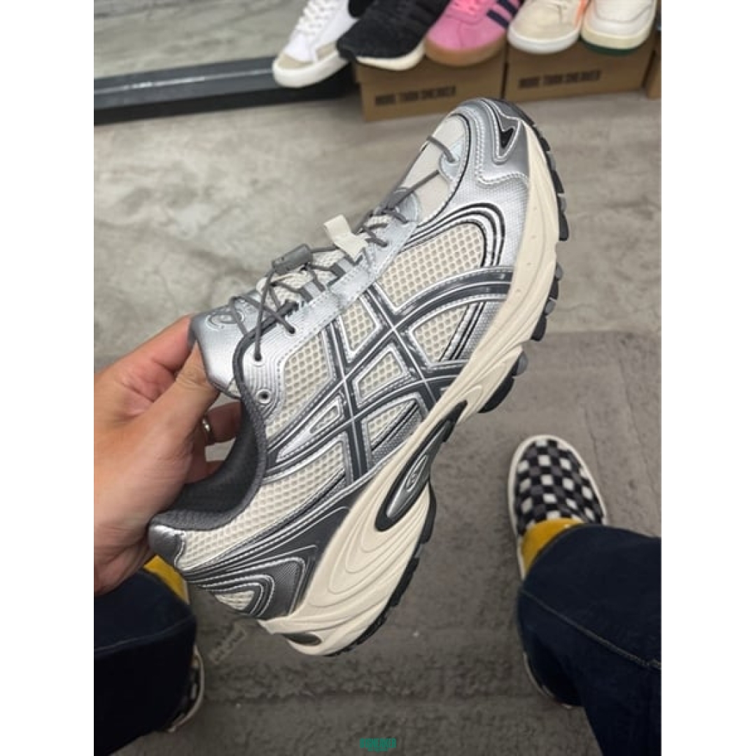 cs3688 - Asics Kahana TR V4 Silver FB - 42