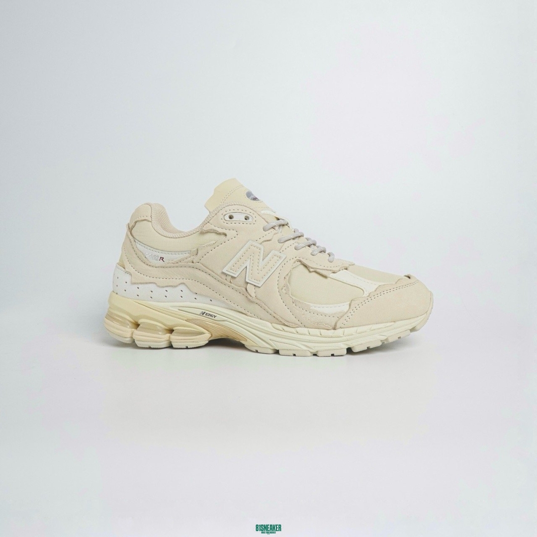 cs3813 - NBL2002 Protection Pack Sandstone DS FB - 42