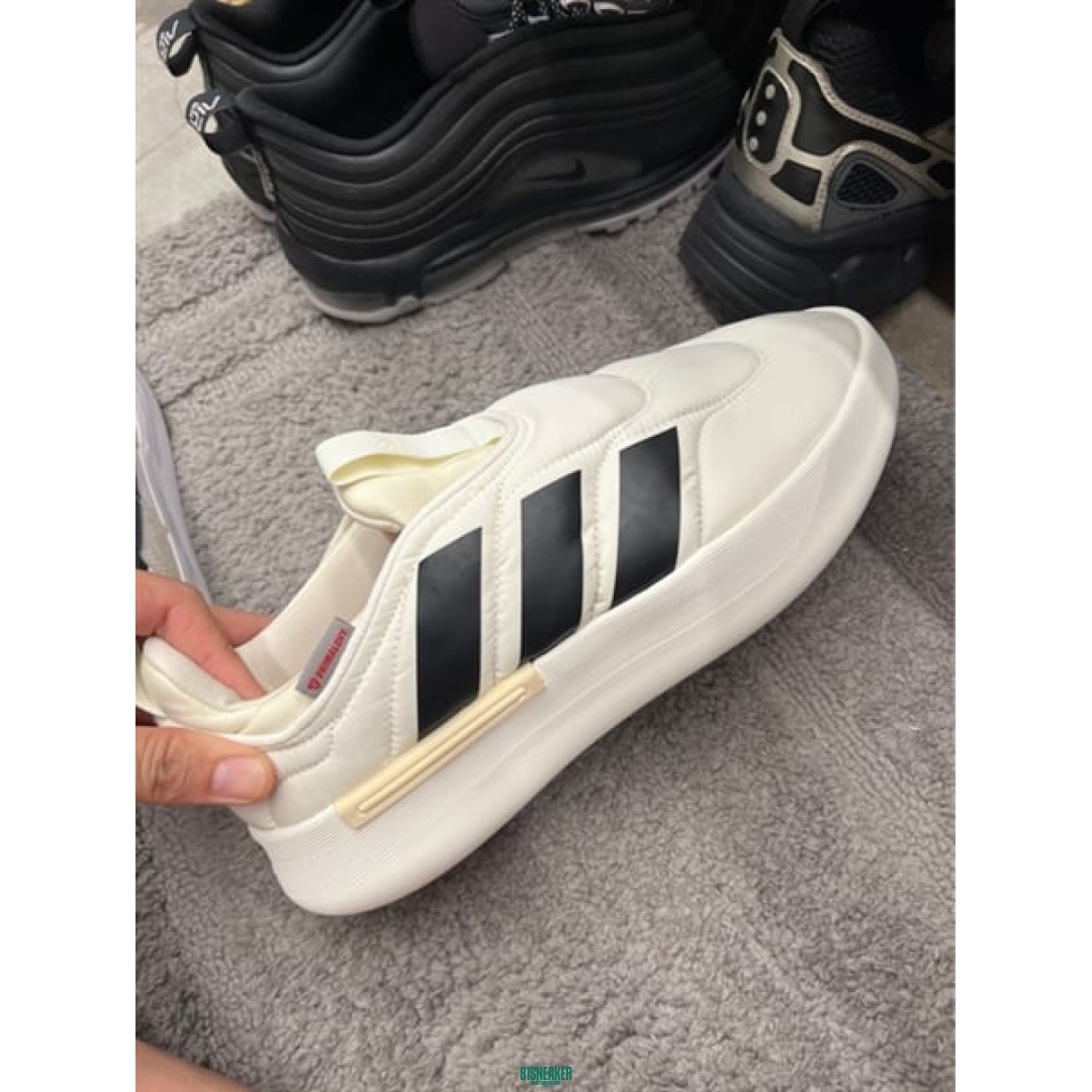 cs3820 - Adipuff Off White - 42