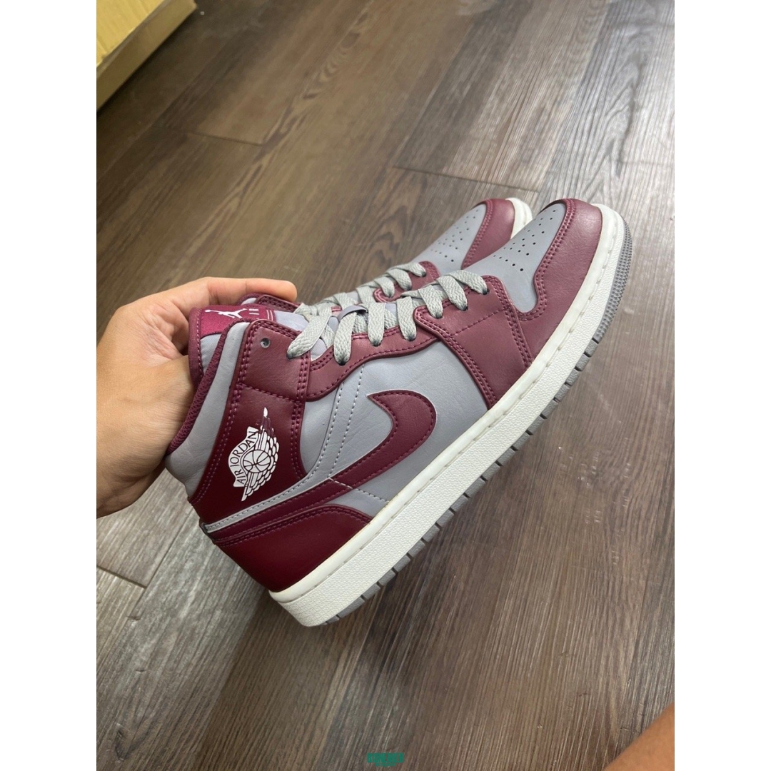 JD3153 - 1S MID TEAM RED - 40