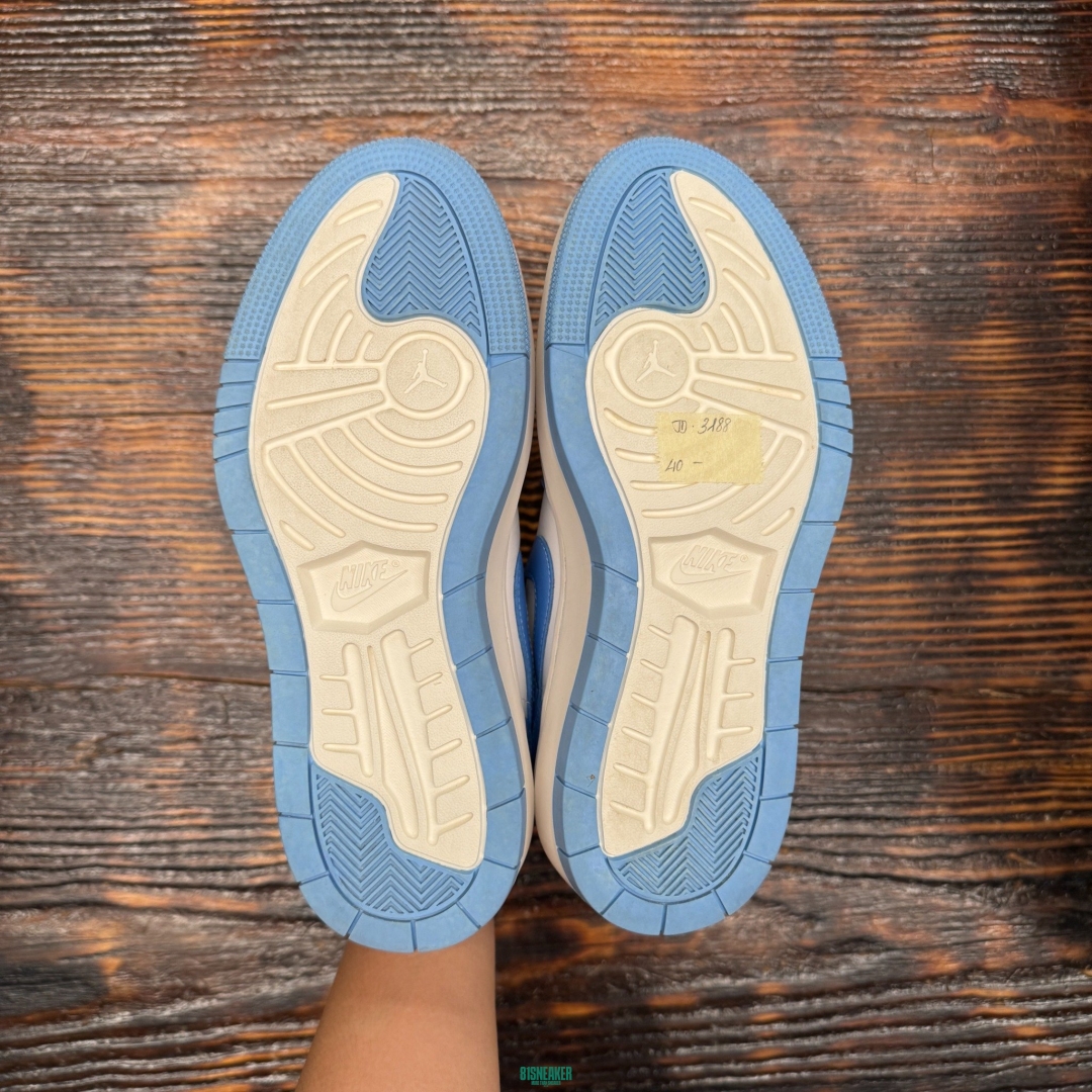 JD3188 - 1S LOW ELEVATE UNIVERSITY BLUE - 40
