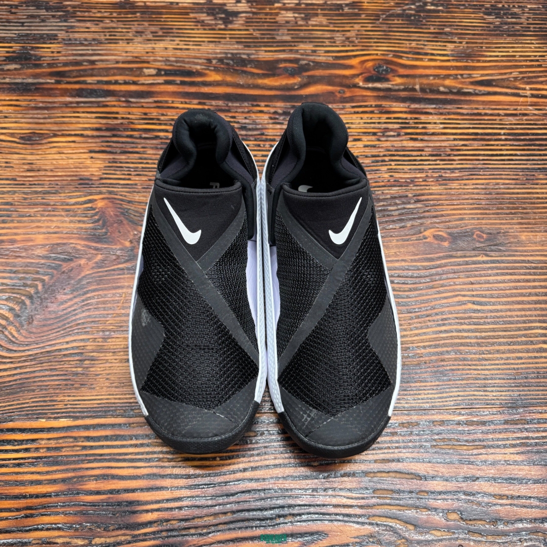 CS4281 - NIKE FLYEASE BLACK WHITE - 40,5