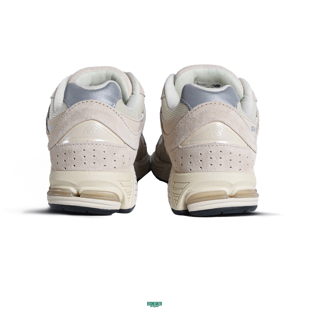 New Balance 2002R Off White - M2002RCC
