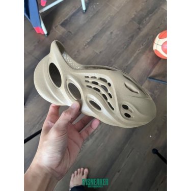 YEZZY FOAM CLAY TAUPE DS FB - 7
