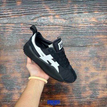 cs3990 - Onitsuka Tiger Acromount FB - 36