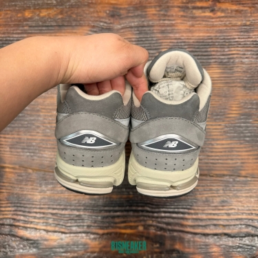 M2002RNM NEWBALANCE 2002 SHADOW GREY DS FB