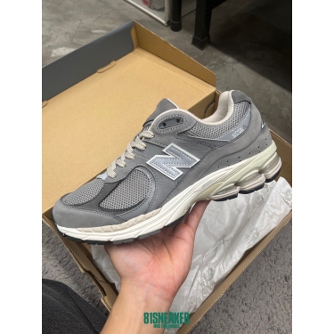 M2002RNM NEWBALANCE 2002 SHADOW GREY DS FB