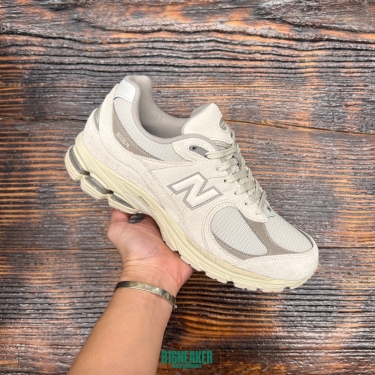 U2002RBE NEWBALANCE 2002 TIMBERWOLF DS FB - 42