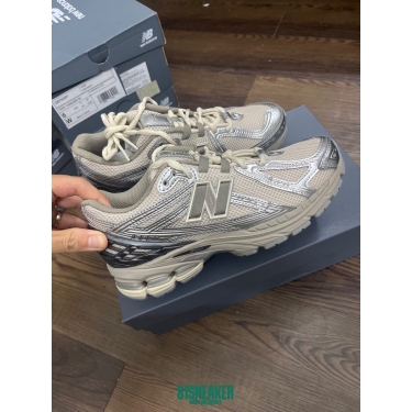 CS4450 - NEWBALANCE 1906 SILVER TAN DS FB