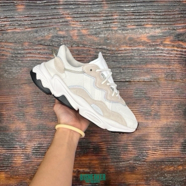 CS4756 - ADIDAS OZWEEGOO J WHITE DS FB - 40