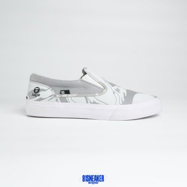 T526CS69 - AAPE X DG SLIP ON WHITE - 42.5