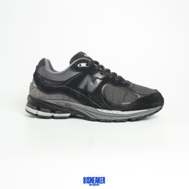 T826CS57 - NEW BALANCE 2002 RIPSTOP BLACK - 42