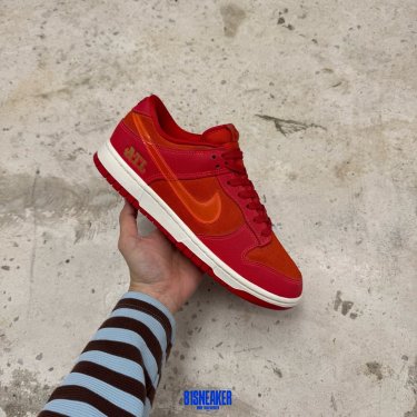 T826DU12 - DUNK LOW ATL RED LN - 41