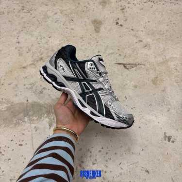 T826CS94 - ASICS GEL NIMBUS 10.1 WHITE GREEN FB - 40