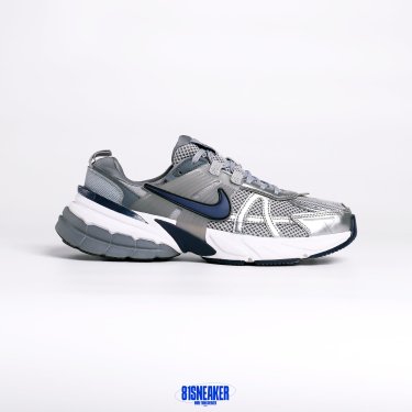 1026CS53 - NIKE V2K WOLF GREY NAVY - 40