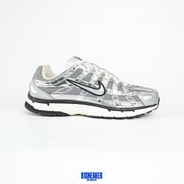 1026CS93 - NIKE P-6000 METALLIC SILVER BLACK - 43