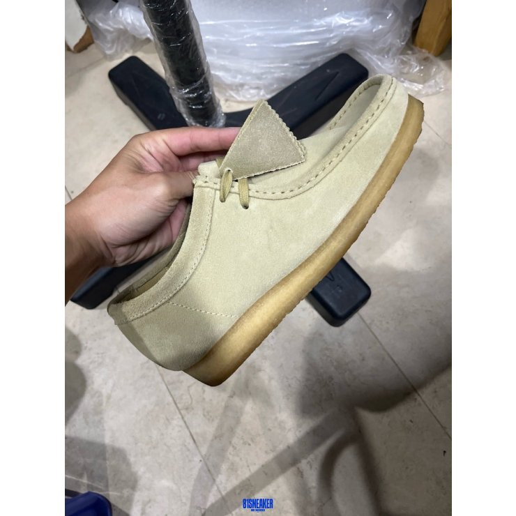 CS5017 - CLARKS WALLABEE MAPLE SUADE FB - 43