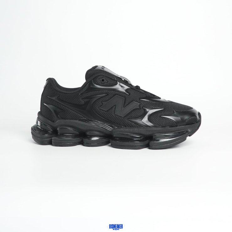 U200078C - NEWBALANCE 2000 BLACK METALLIC DS FB