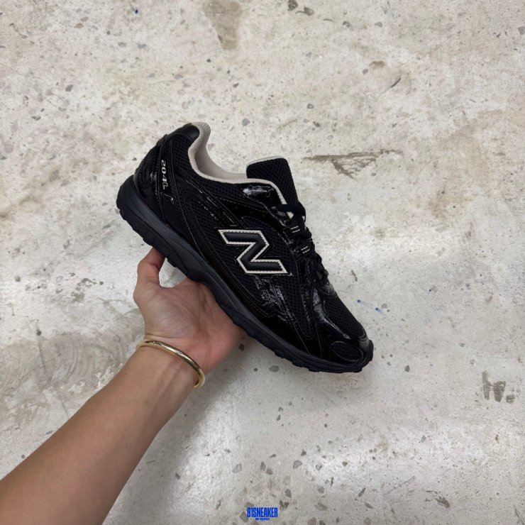 T826CS54 - NEWBLANCE 204L BLACK FB - 40,5