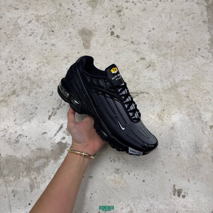 T826AM9 - NIKE AIR MAX PLUS 3 WOLF GREY DS -