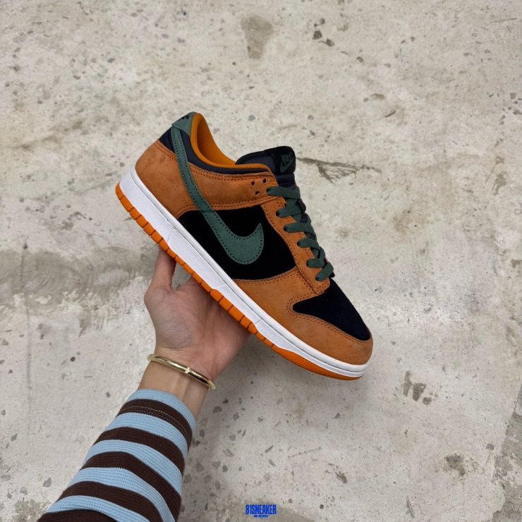 T826DU14 - DUNK LOW CERAMIC FB - 42