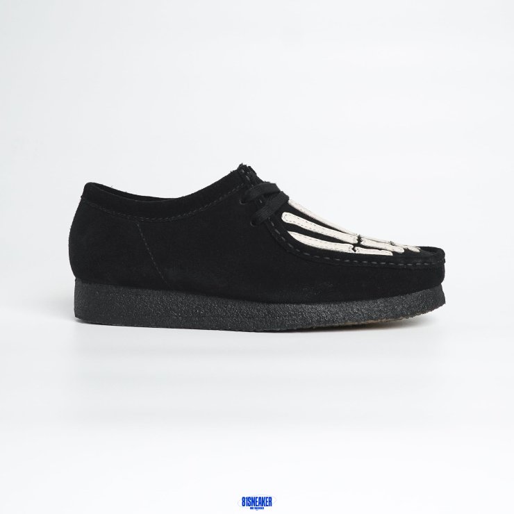 T926CS173 - CLARKS WALLABEE BLACK SUADE CUSTOM FB - 42