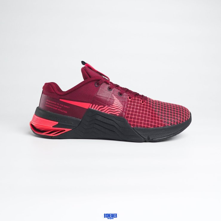 1026CS155 - NIKE METCON TEAM RED - 41